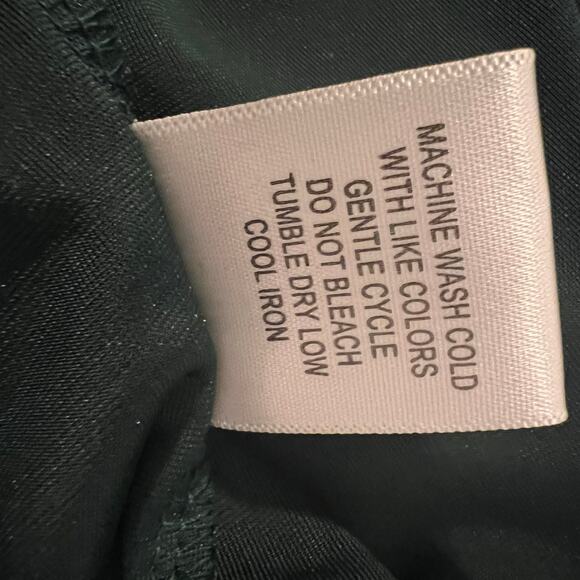 Hot Gal Women's Size S Velvet Emerald Green Wide Leg Elastic Waist Gaucho Pant - Picture 6 of 9